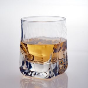 Signature Sculpted Crystal Whiskey Glass | Luxury Rocks Tumbler
