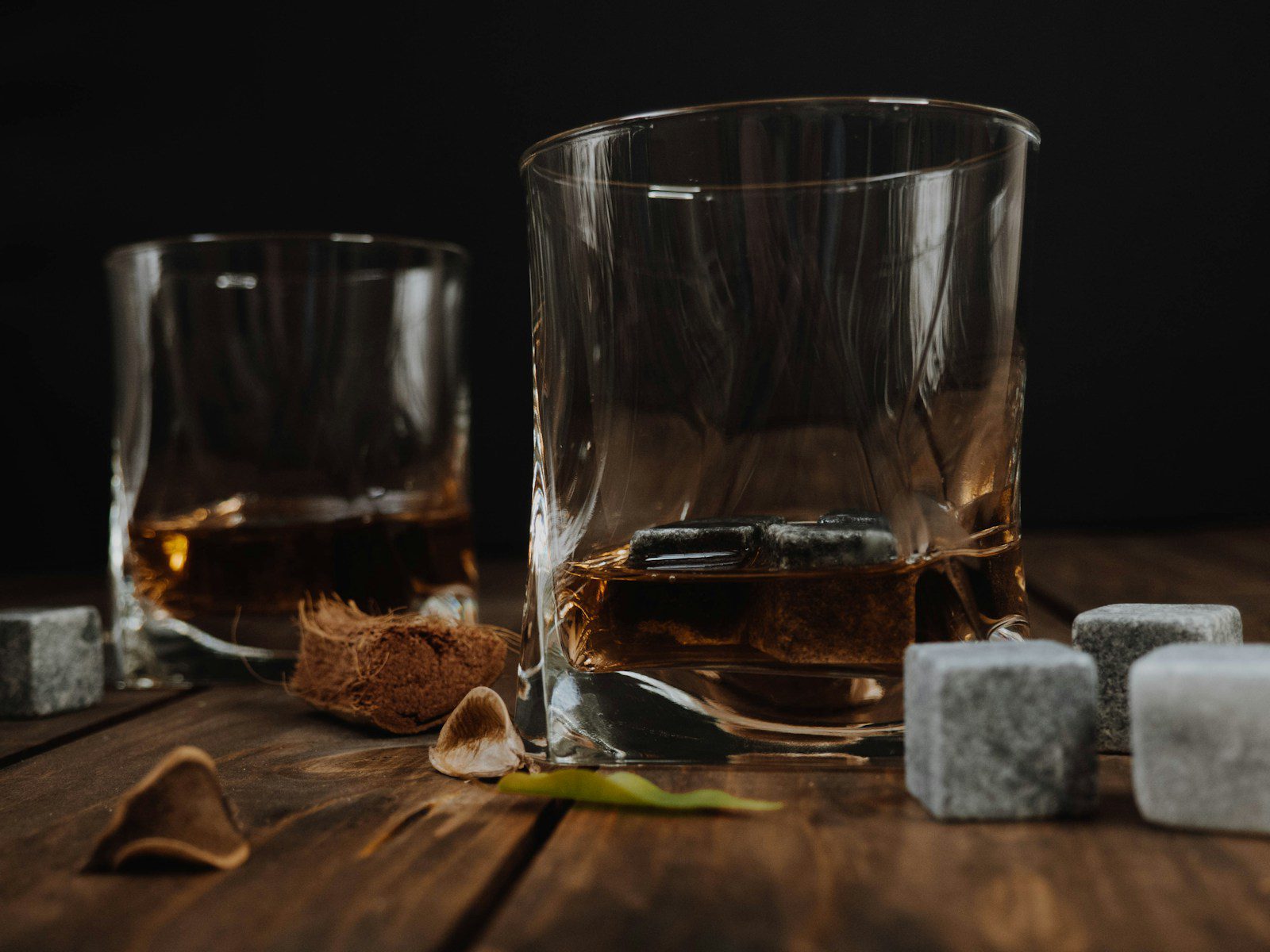 Whisky Stones vs Ice comparison in a glass